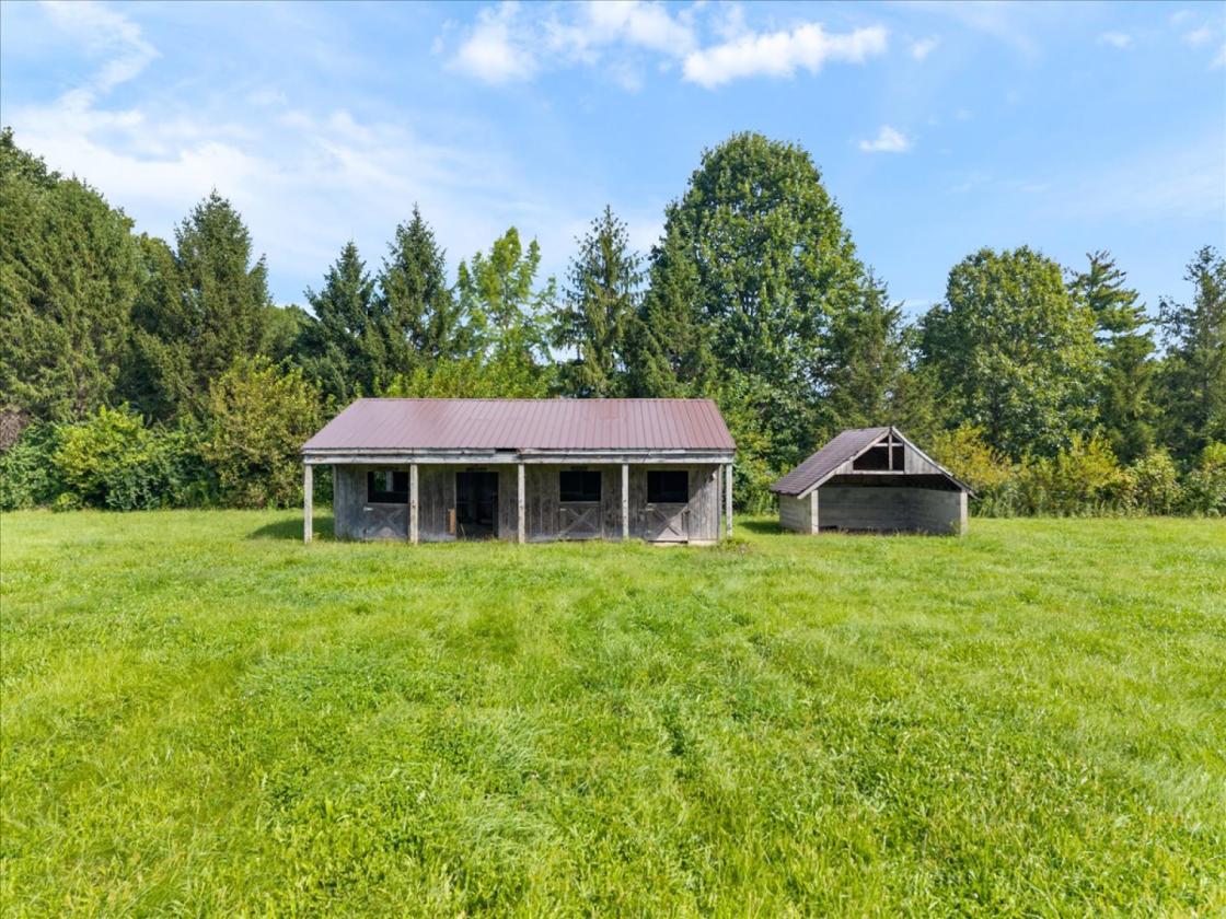 Horse Property Auction: 9.82± Acres, Two Barns - photo 7