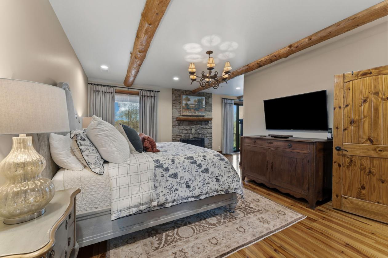 Luxury Equestrian Estate On 48 Acres - photo 17