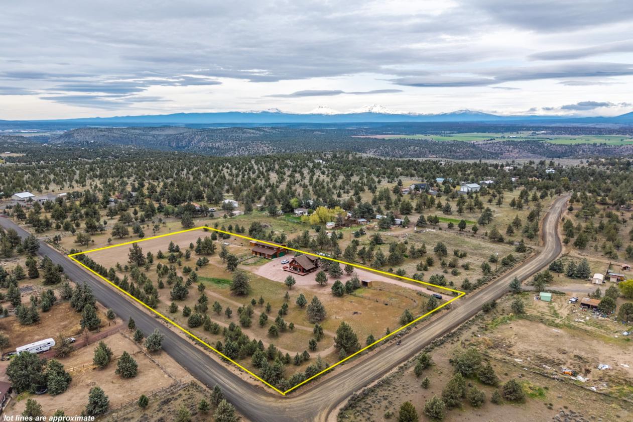 Rustic Elegance in Central Oregon w/ Barn & ADU - photo 20