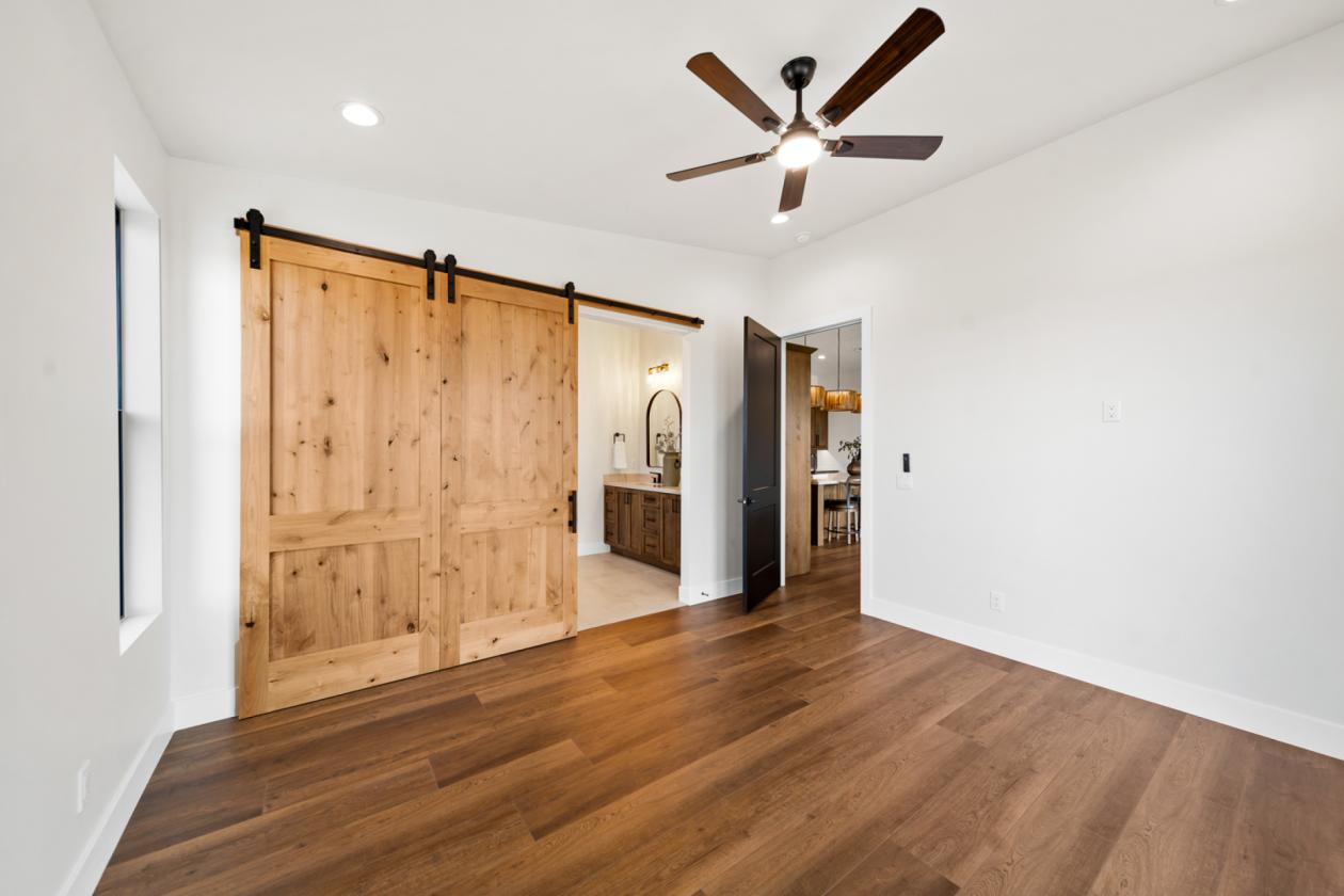 Brand New Build with Panoramic Views - photo 13