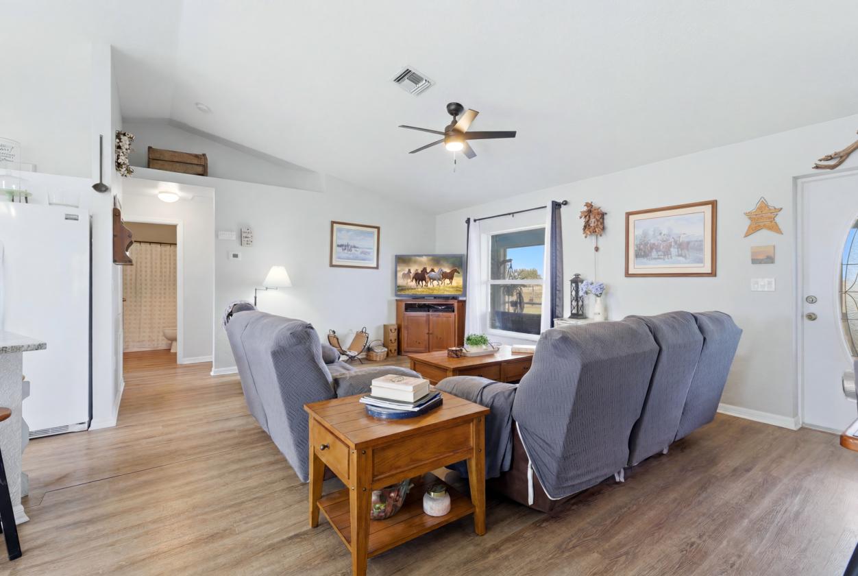 Horse Property with charm - photo 8