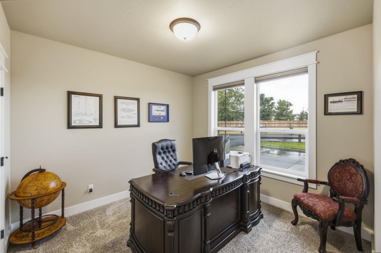 EQUESTRIAN ESTATE + LUXURY HOME + RIDE-OUT ACCESS! - photo 13