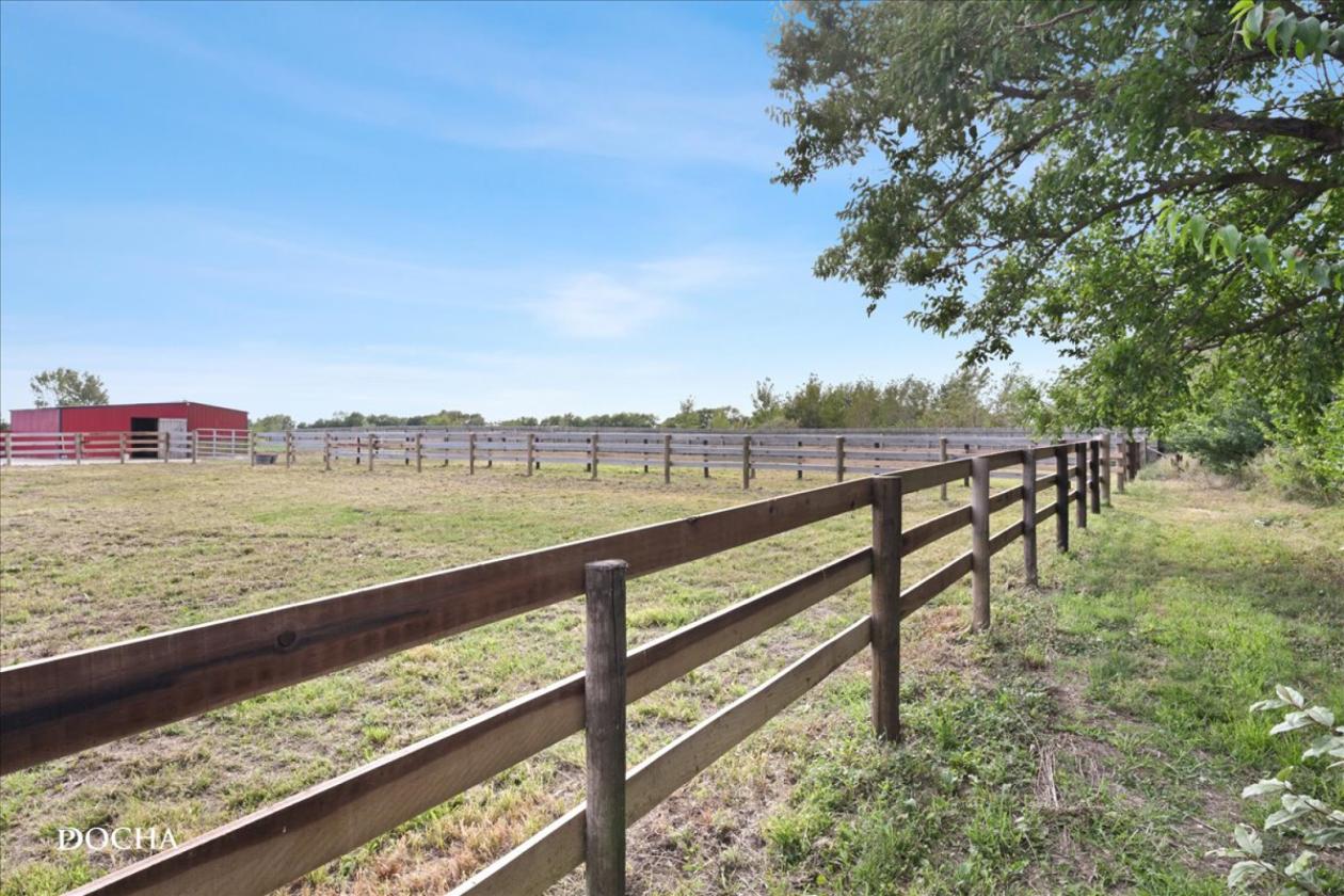 10 Acre Buildable Horse Ready Parcel! - photo 3