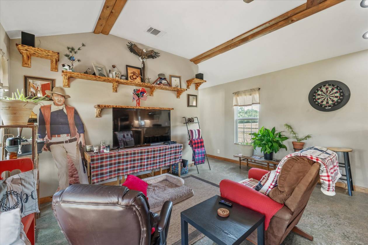 Perfect for the horse lover or homesteader - photo 20