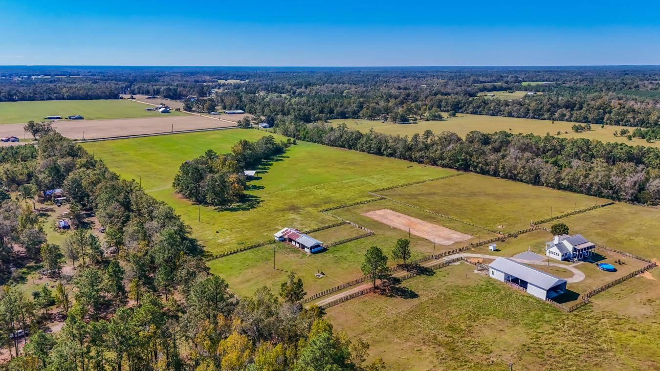 Horse Property for sale.