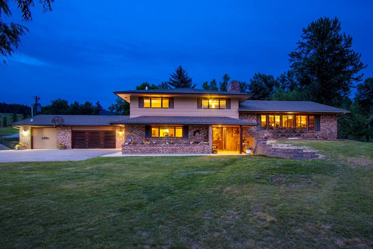 Horse Property for sale.