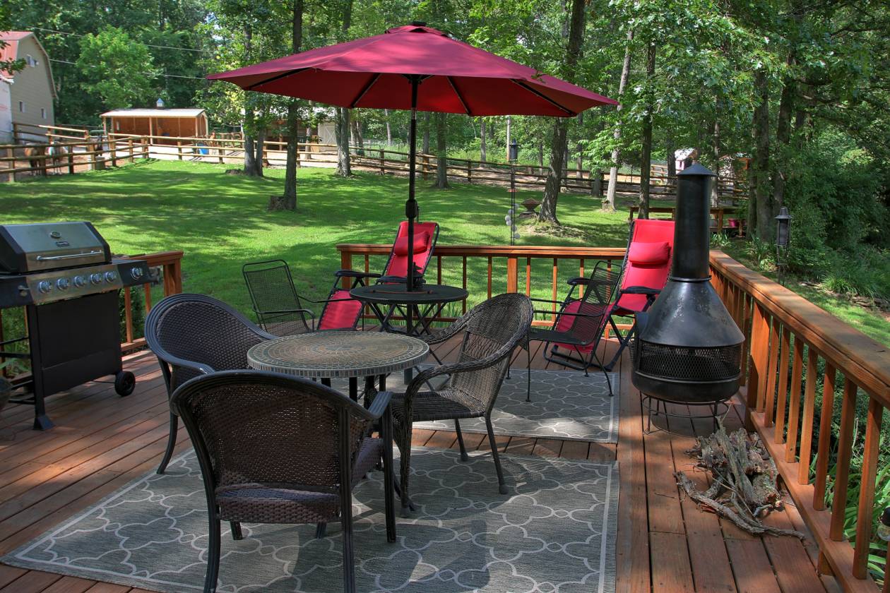 Beautiful Horse Property with Views! Private Oasis 4 Minutes