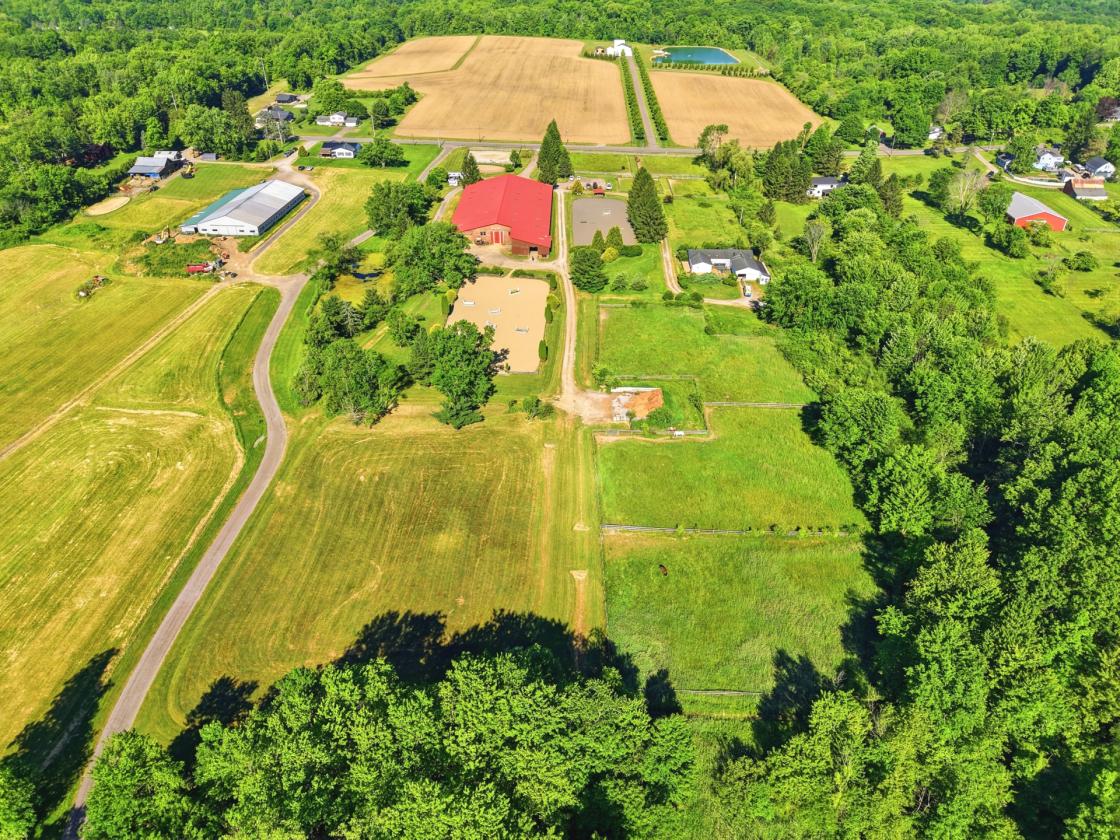 Rare 10-acre equestrian property in Geauga County - photo 10