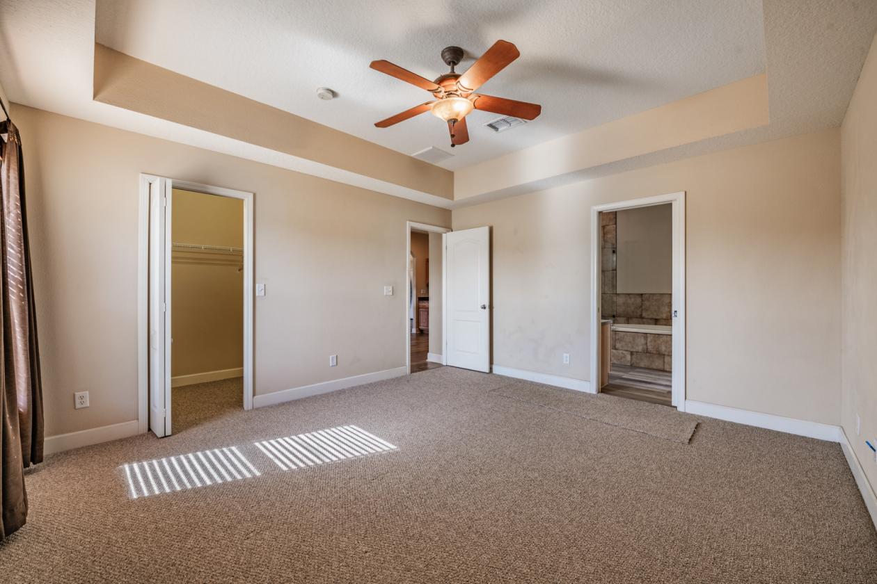 Country Living at it's best with no HOA! - photo 15