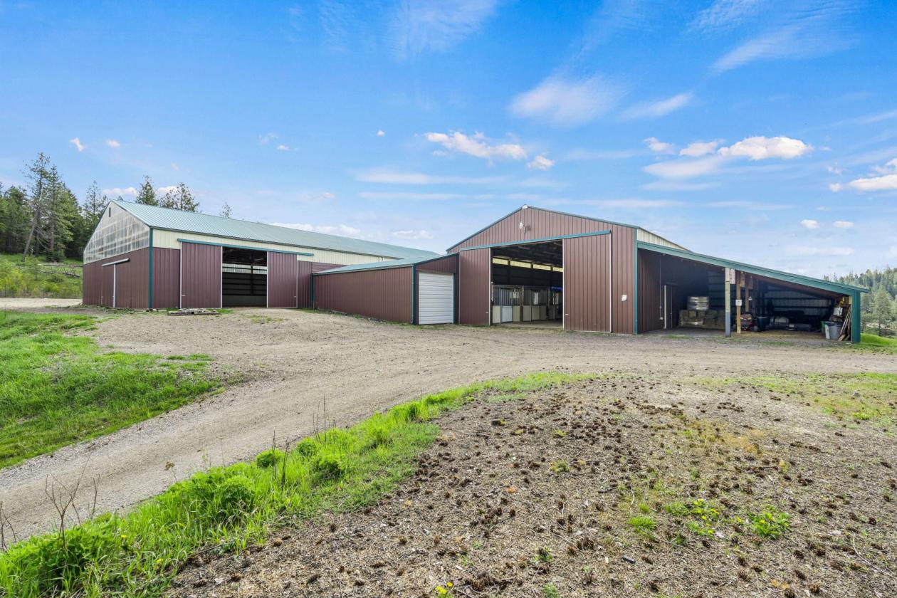 Private Equestrian Retreat, Indoor & Outdoor Arena - photo 3