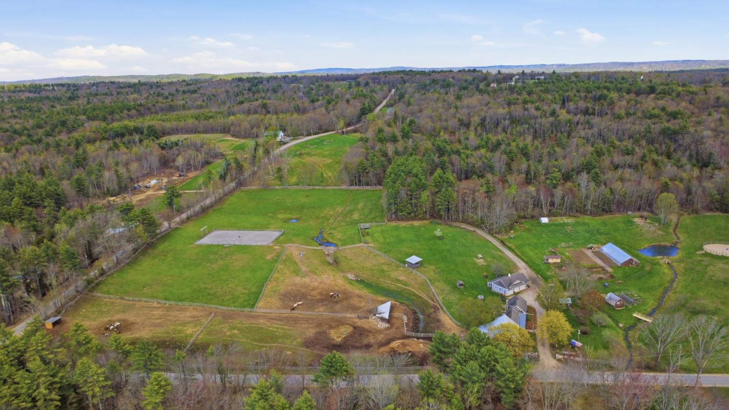 Equestrian Estate with Stunning Antique Farmhouse - photo 28
