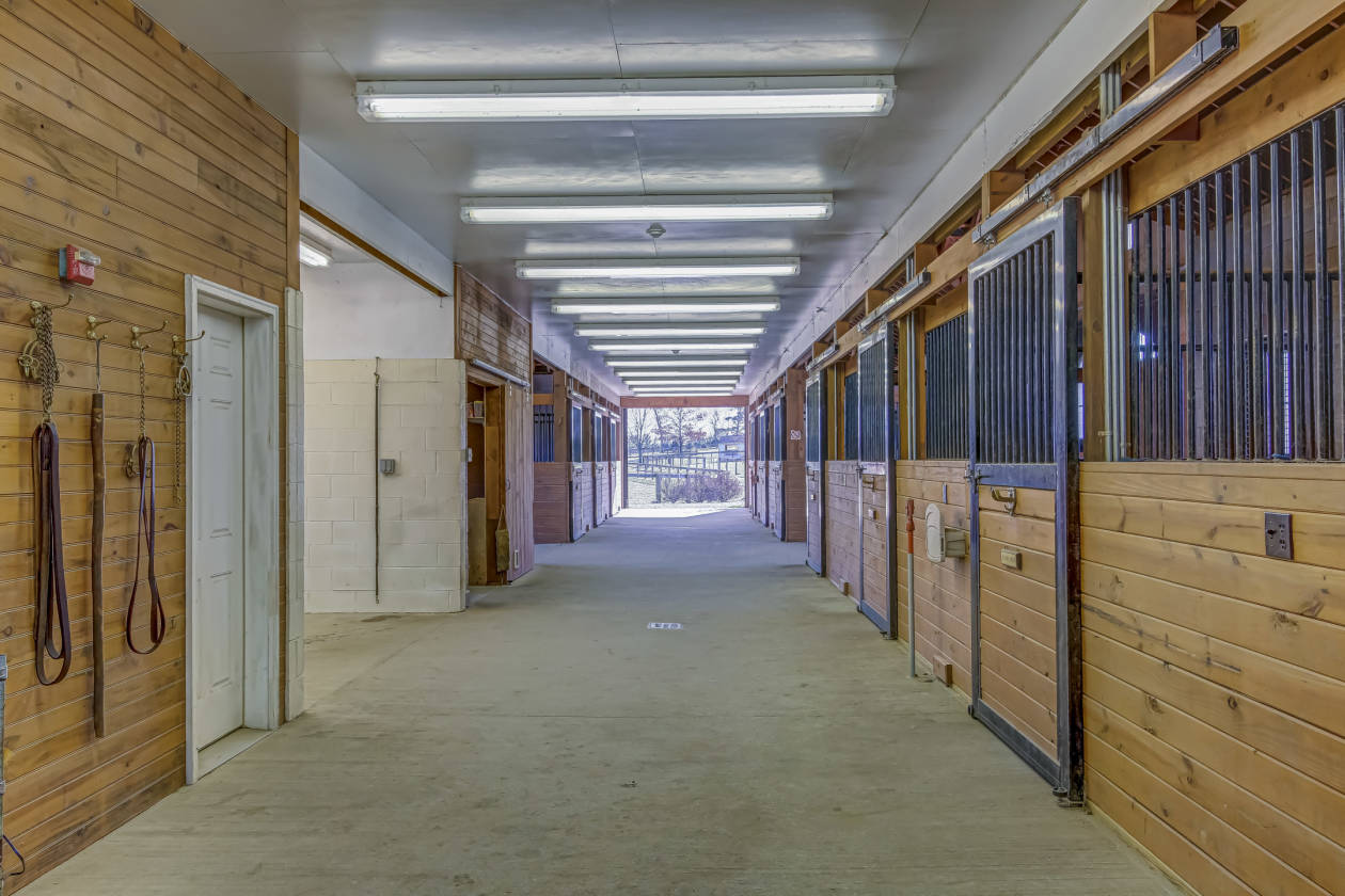 Sophisticated horse facility in the heart of Unionville horse country
