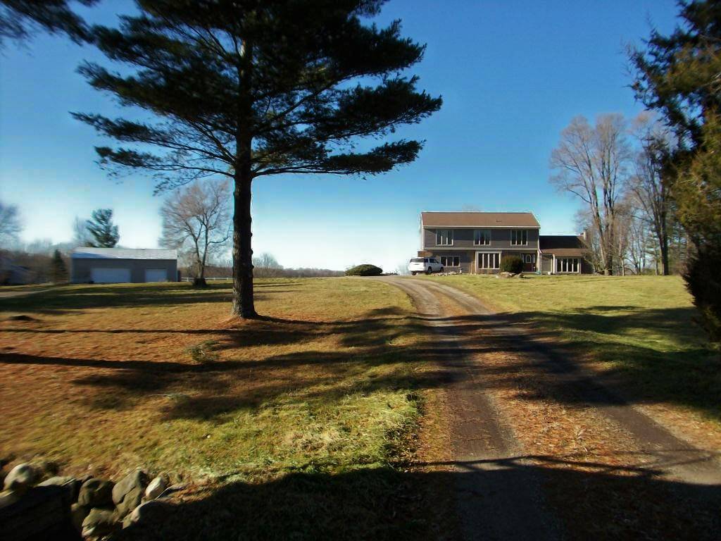 EQUESTRIAN ESTATE for sale Williamston, Ingham County, Michigan Horse ranch for sale