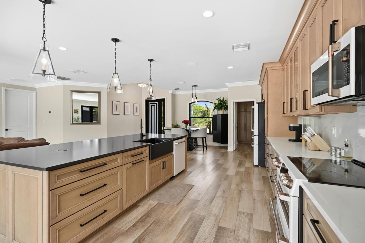 Luxury Modern Farm House Estate - photo 7