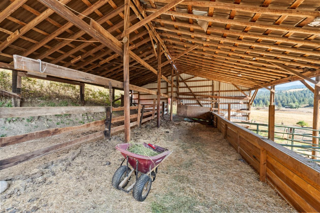 39 acre equestrian property!!! - photo 18