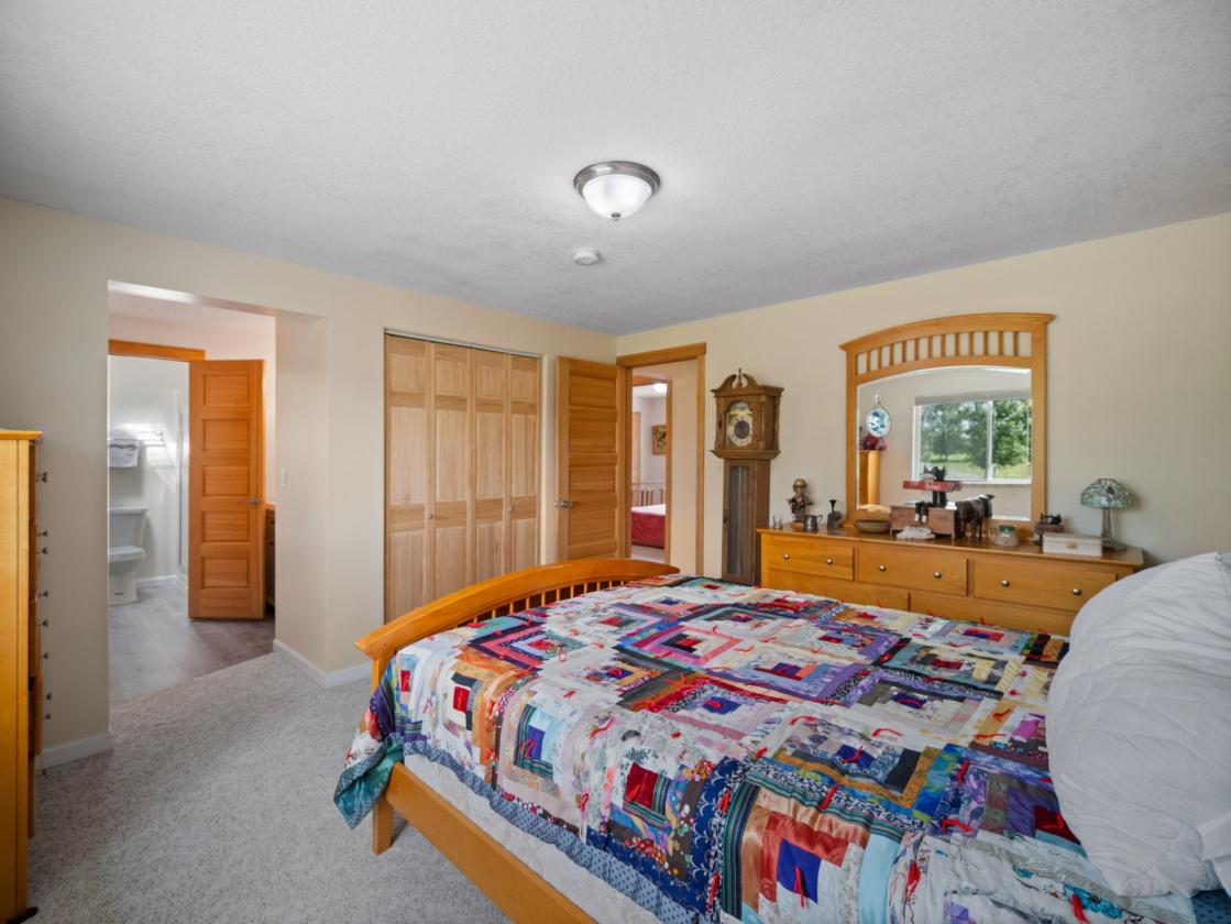 Home-Bardominium-4.85 Acres! - photo 9