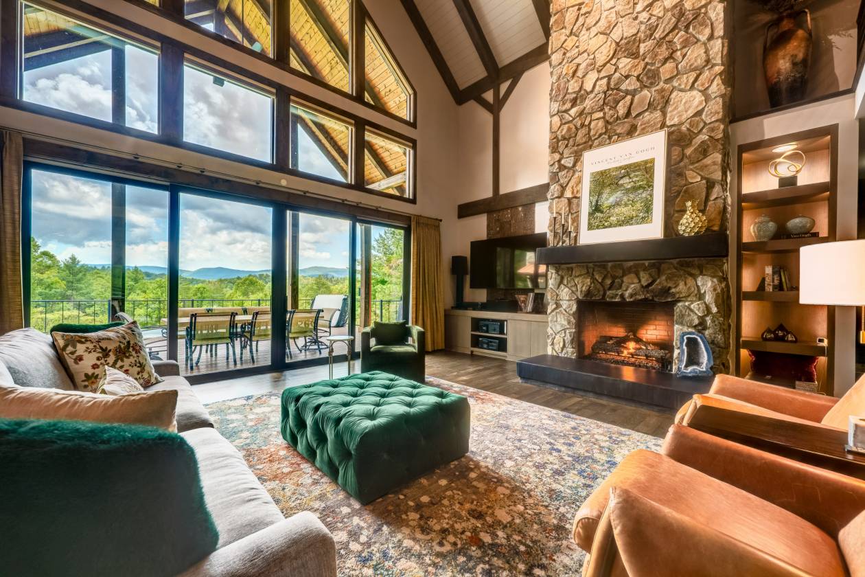Welcome to "Holly Hill" Your luxury estate - photo 15