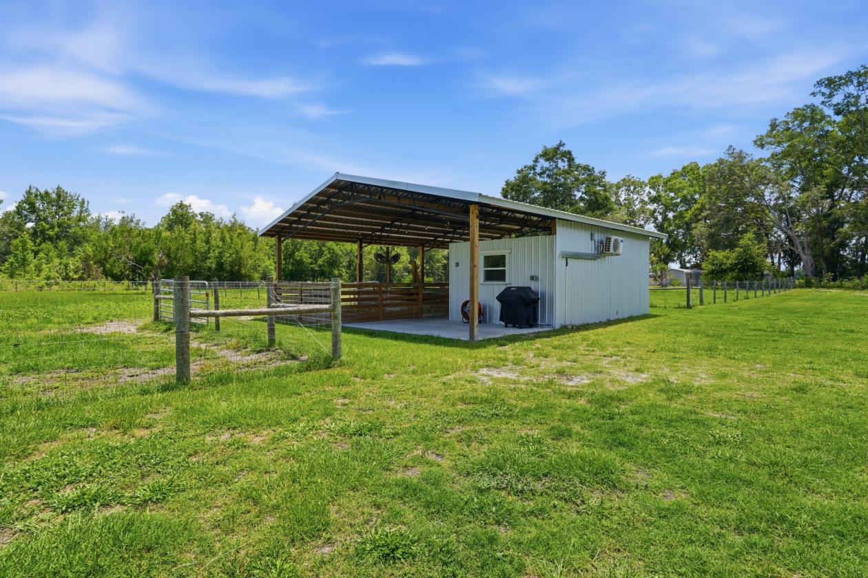 5 ACRE MINI FARM - photo 18