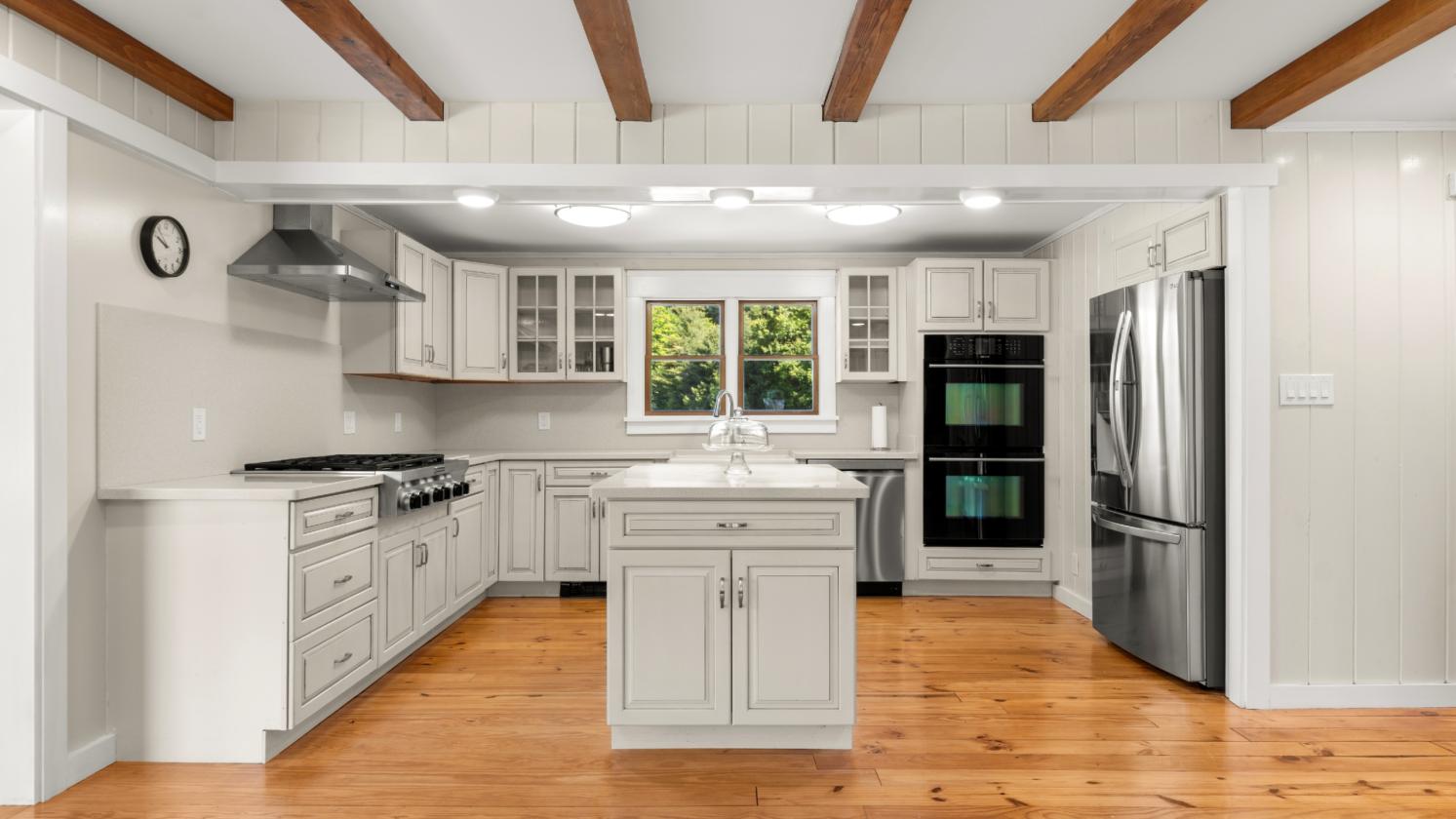 Nestled in the heart of Great Barrington - photo 8