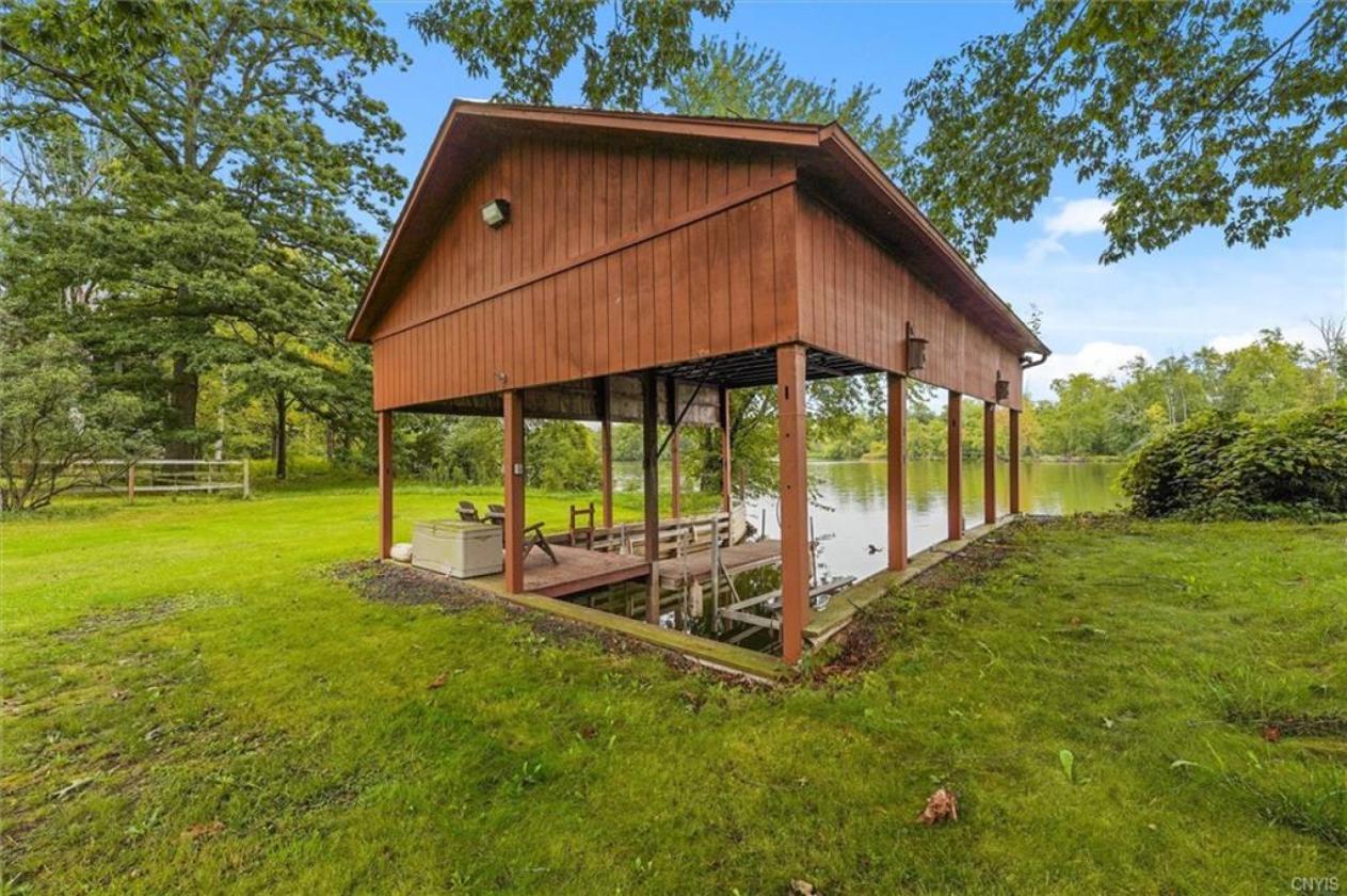 Extraordinary Seneca River Estate - photo 20