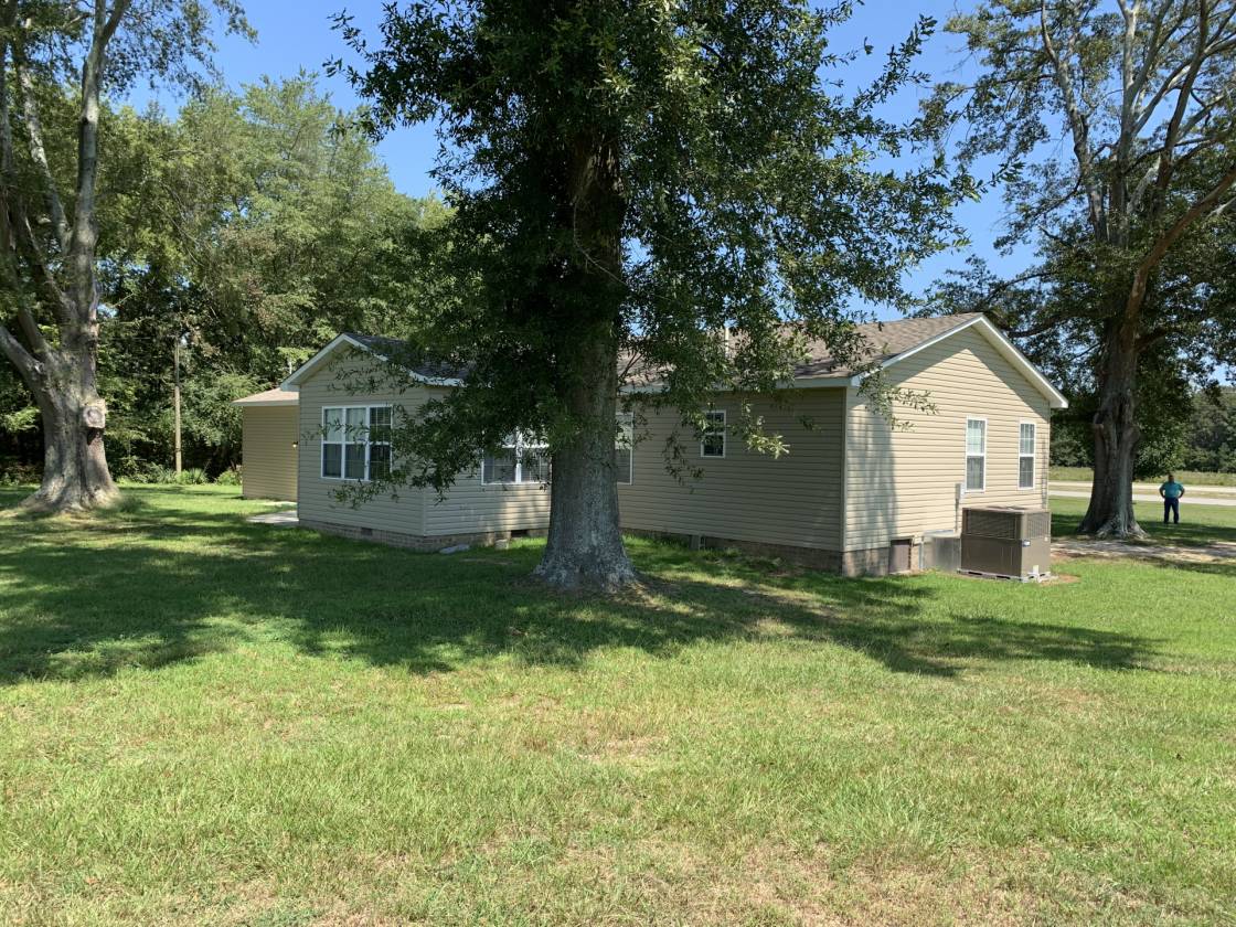 Brand new home close to Equestrian Park Hodges, Franklin County, Alabama