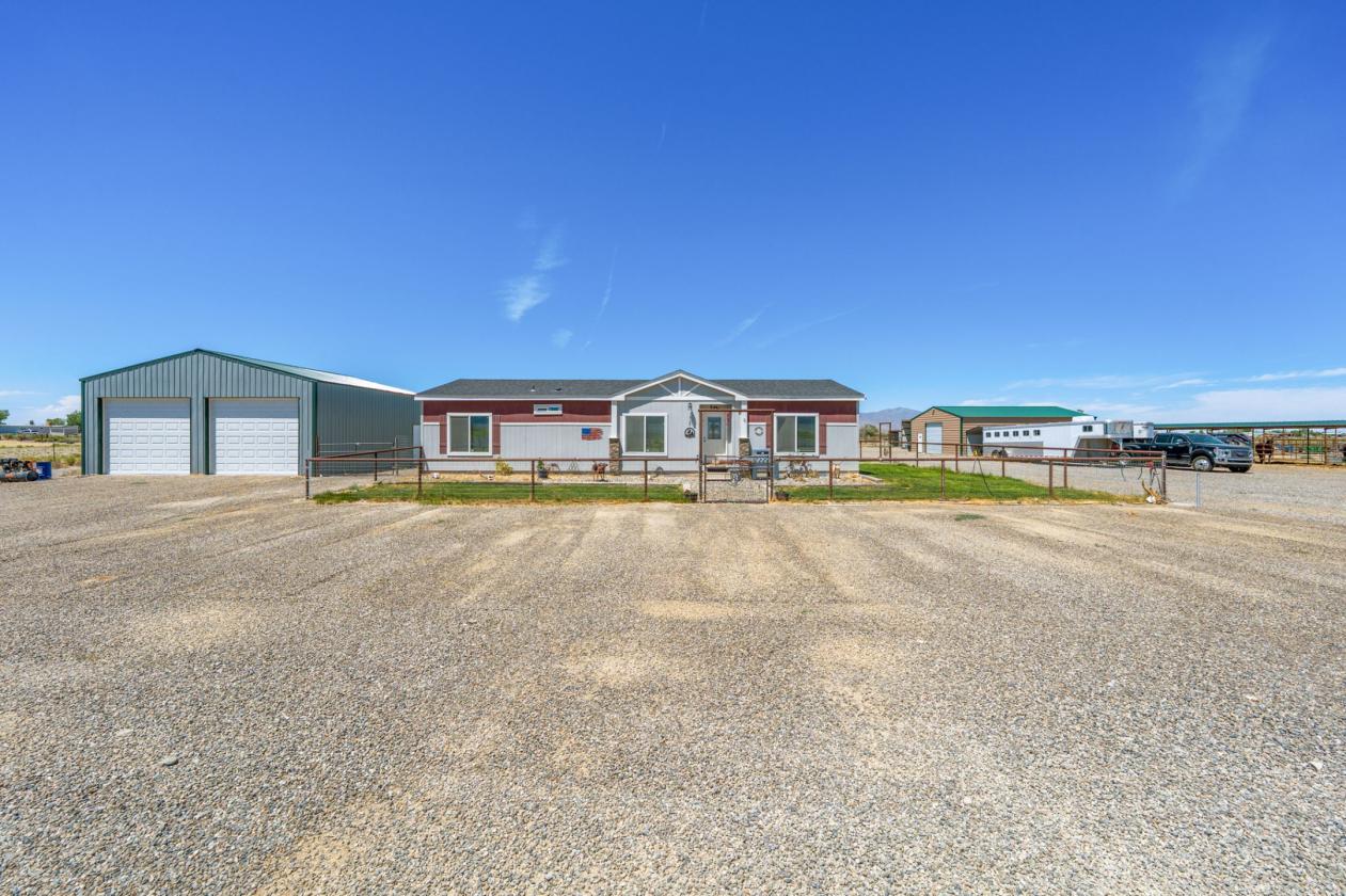Ready For Horses ~  Turn Key Equestrian Property - photo 1