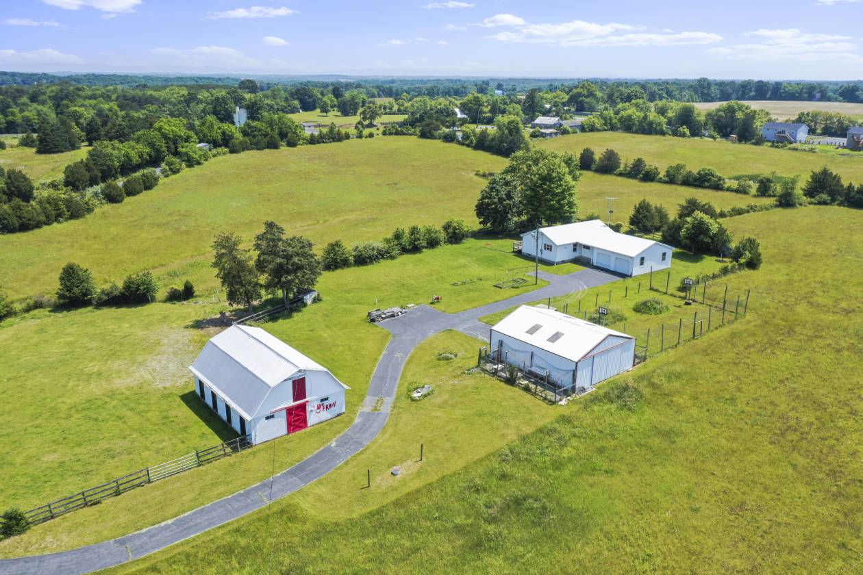 Horse Property for sale.