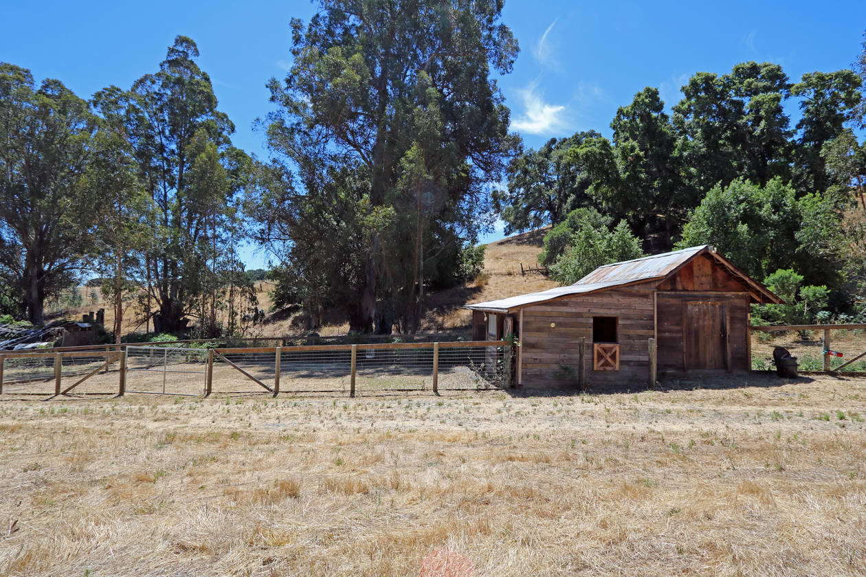 Picturesque Ranch In The Petaluma Gap Petaluma, Sonoma County, California