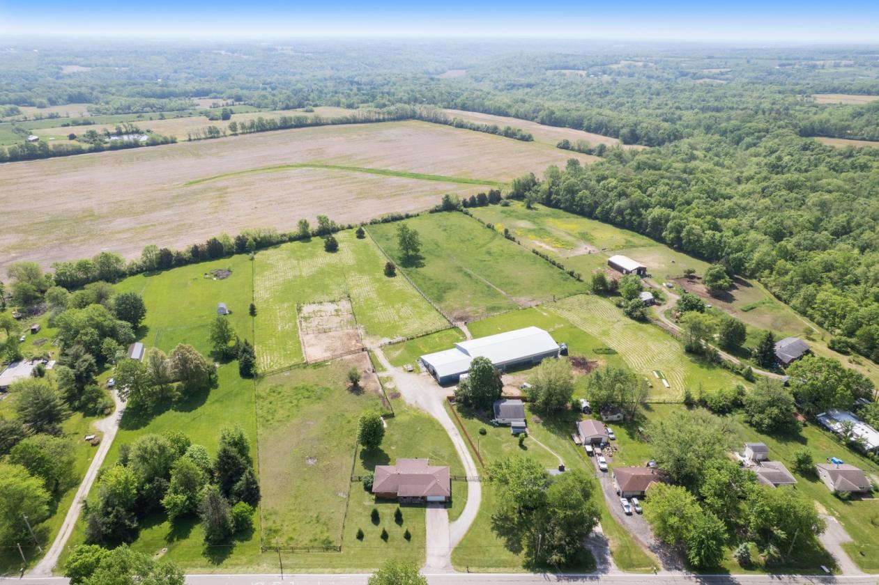 8/28/26 REDUCED - Boarding Farm 30 mins SW of WEC! - photo 4