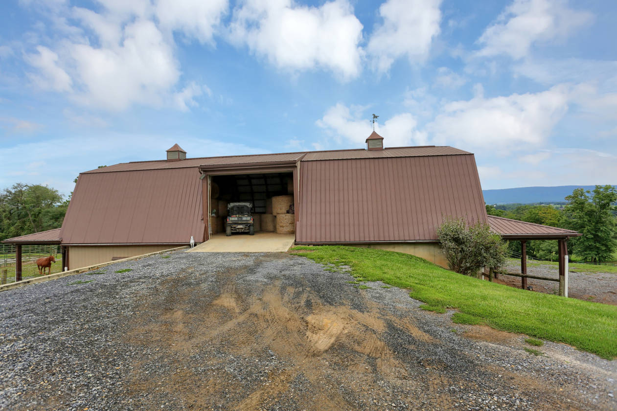 103.50 ACRE EQUESTRIAN CENTER!! Shippensburg, Franklin County