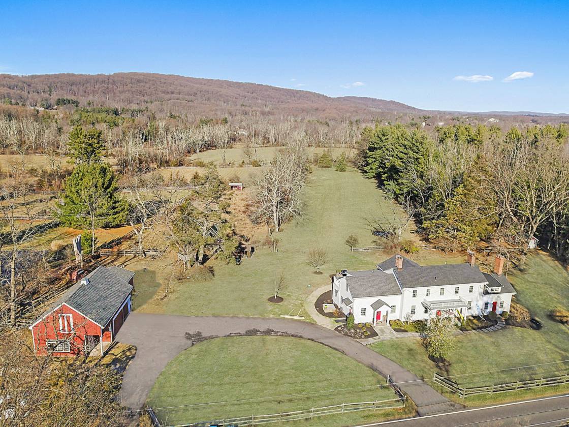 Horse Property for sale.