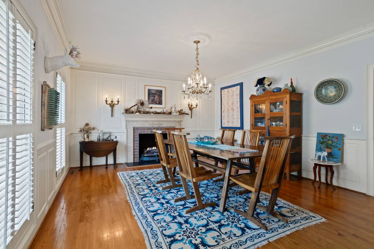 ROUX MANOR | AN EQUESTRIAN ESTATE & MINI FARM - photo 10