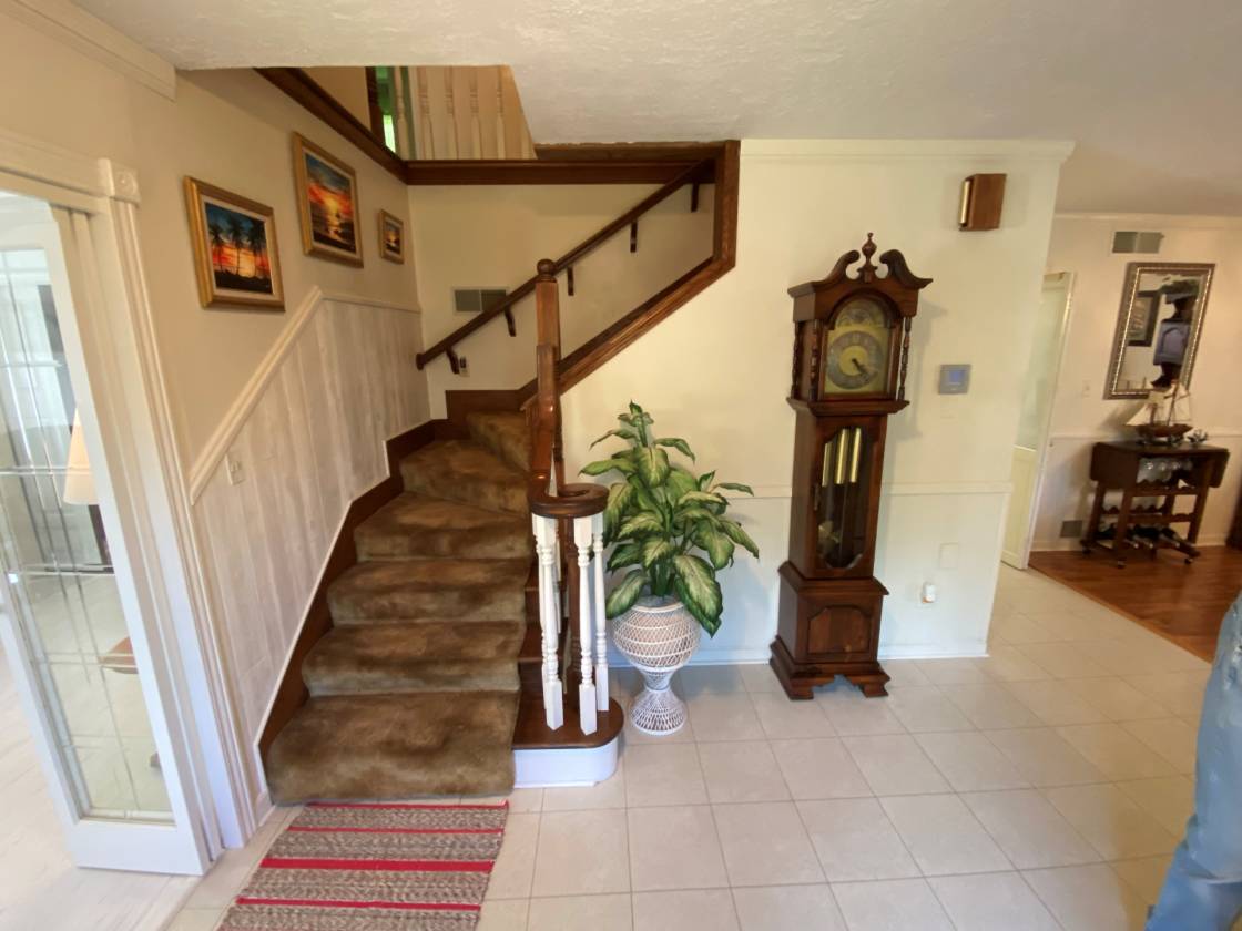 Impressive Home on 15 Acres, Perfect For Horses Mineral City