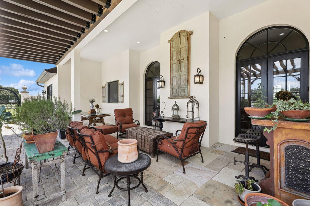 LUXURY TURNKEY 28.62-ACRE EQUESTRIAN ESTATE - photo 14