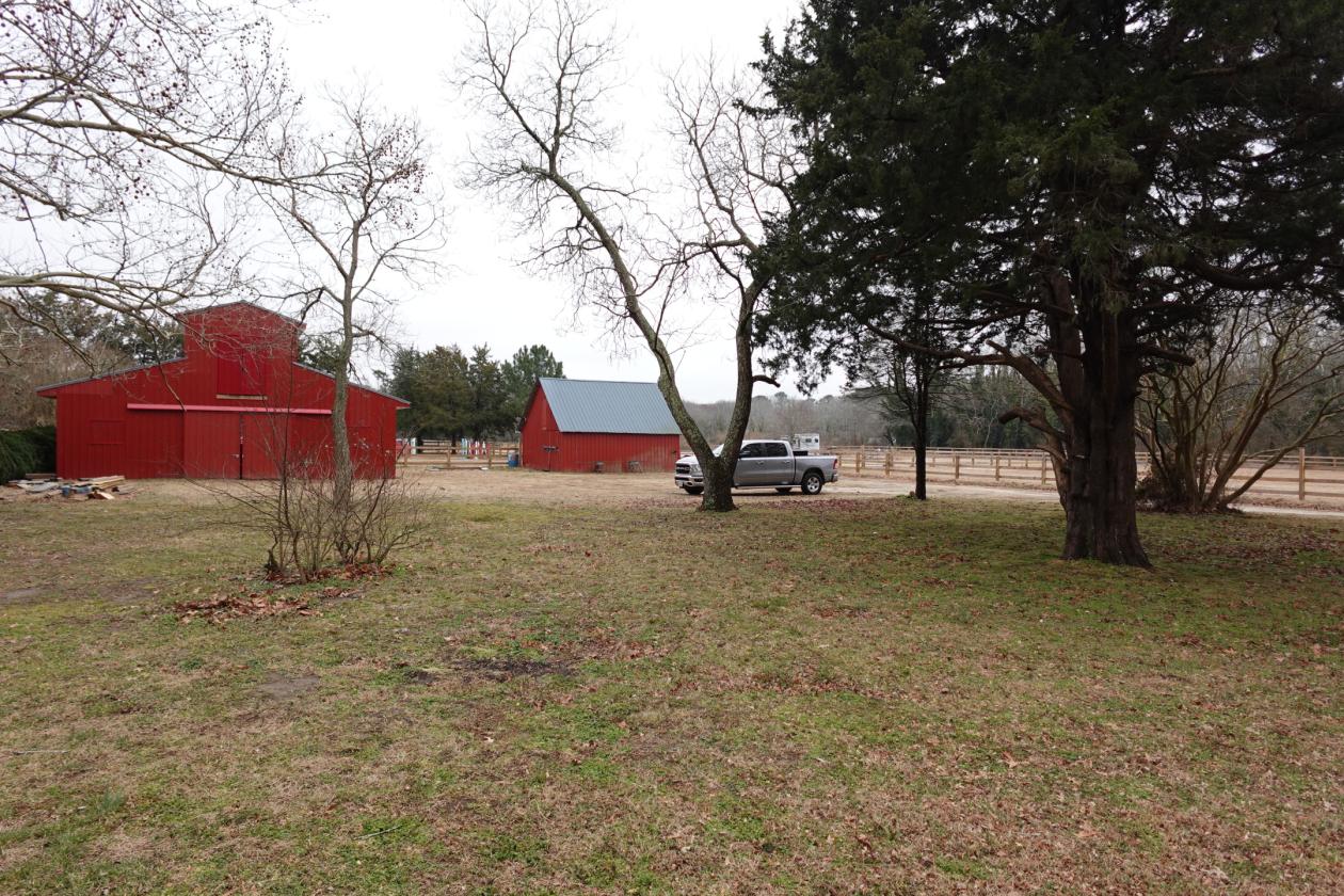 1845 Farmhouse & Exceptional Equestrian Amenities - photo 25