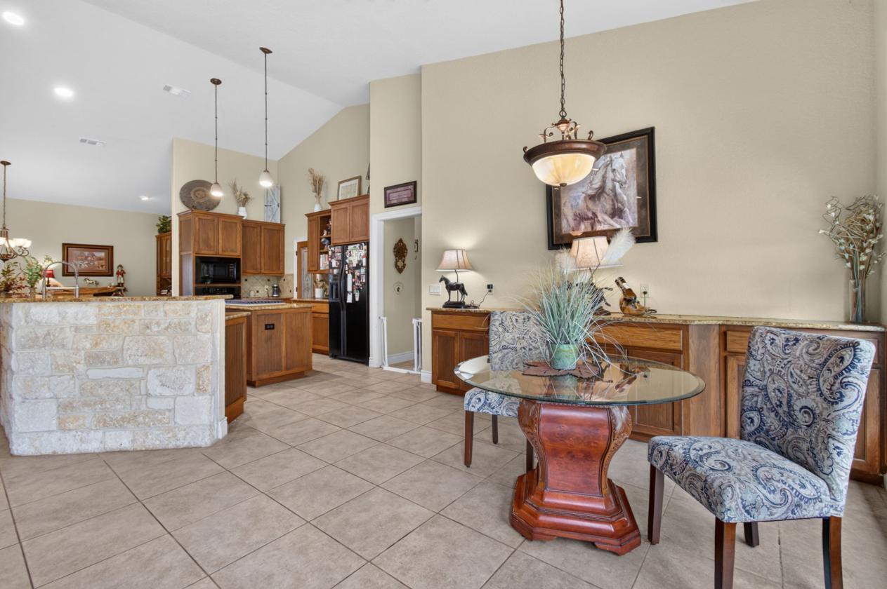Comal County Equestrian Home - photo 22