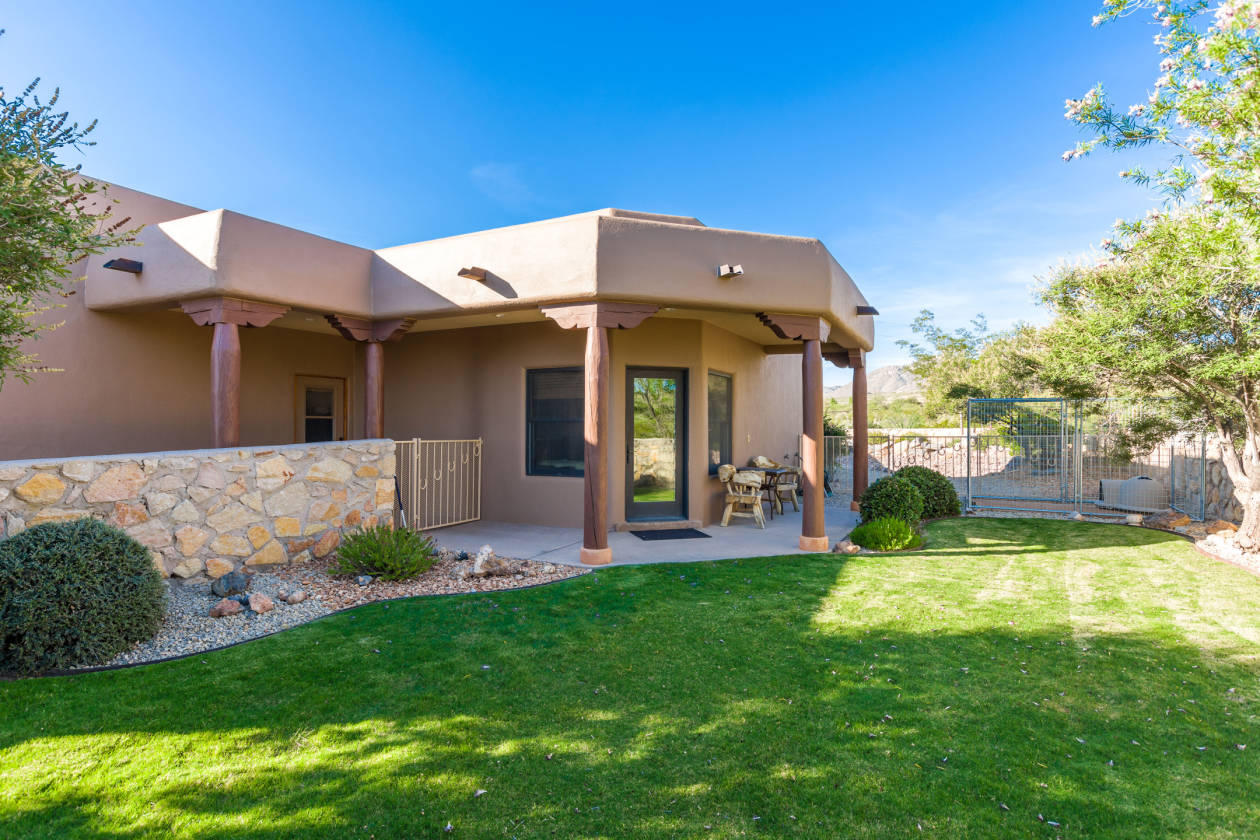 New Mexico Horse Property With AMAZING Riding Opportunities! Las