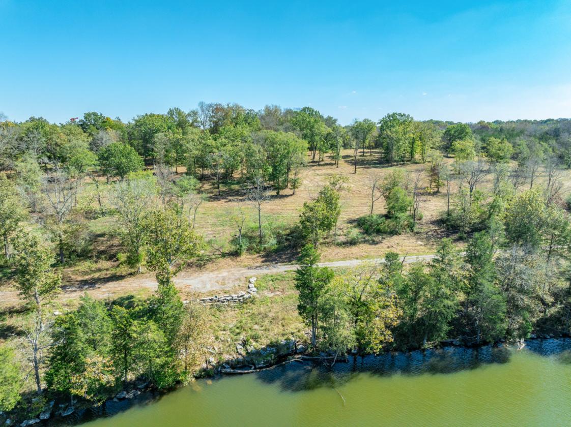 Ultra Luxury Lakefront Property - Nashville Area - photo 13