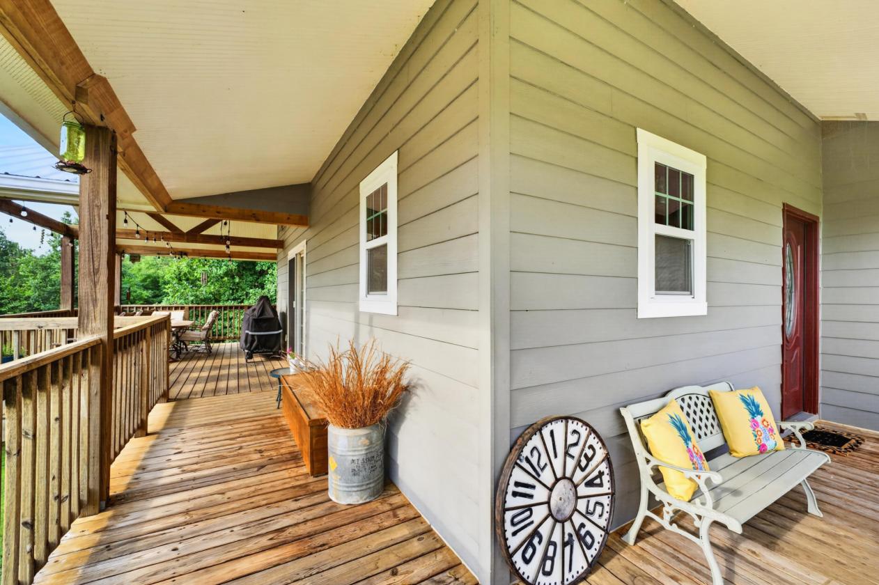 Mini Farm in Monroe County! TWO Residences! - photo 14