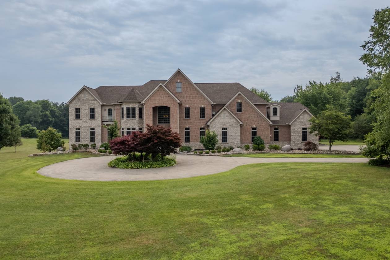 Horse Property for sale.