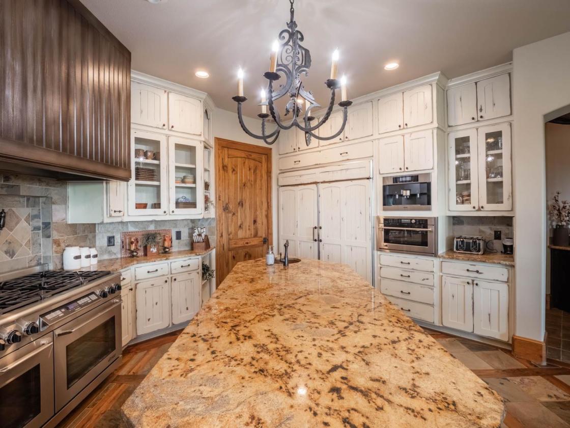 Exceptional 20-Acre Equestrian Estate - photo 18