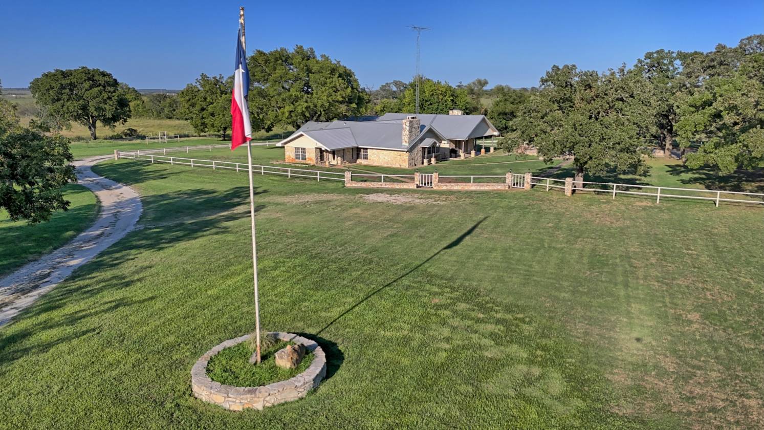 Horse Property for sale.