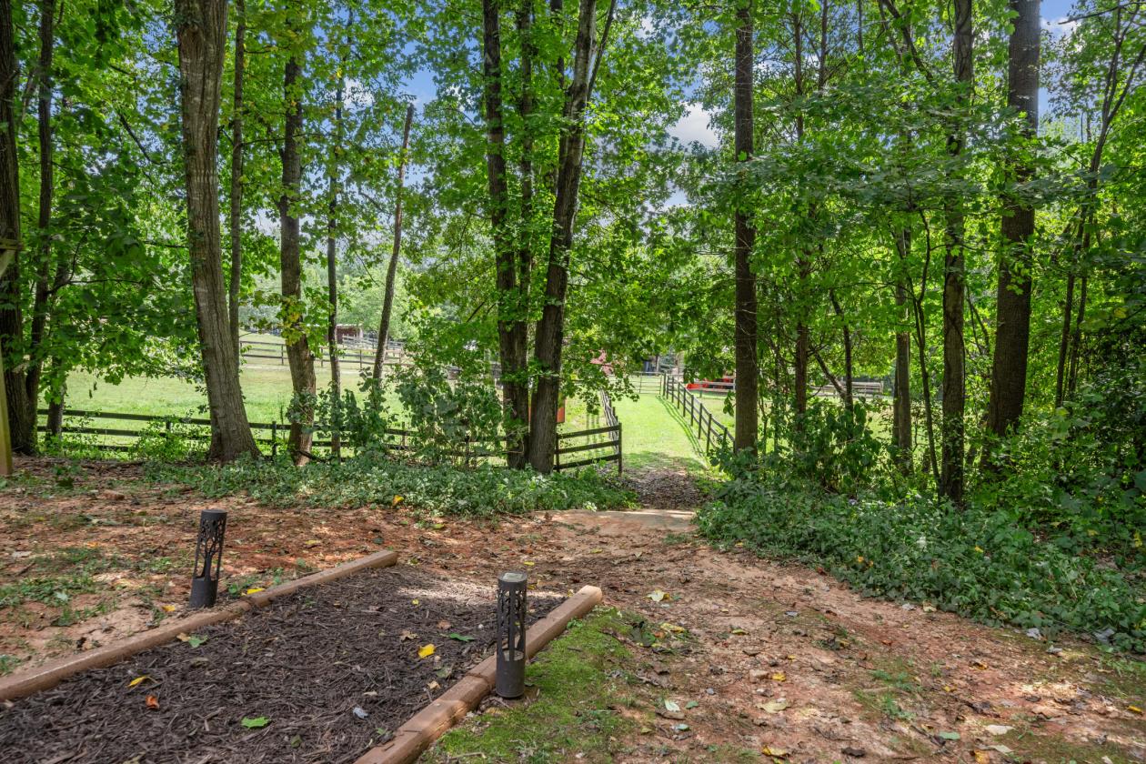Turnkey Equestrian Farm with Arena & Barn - photo 21