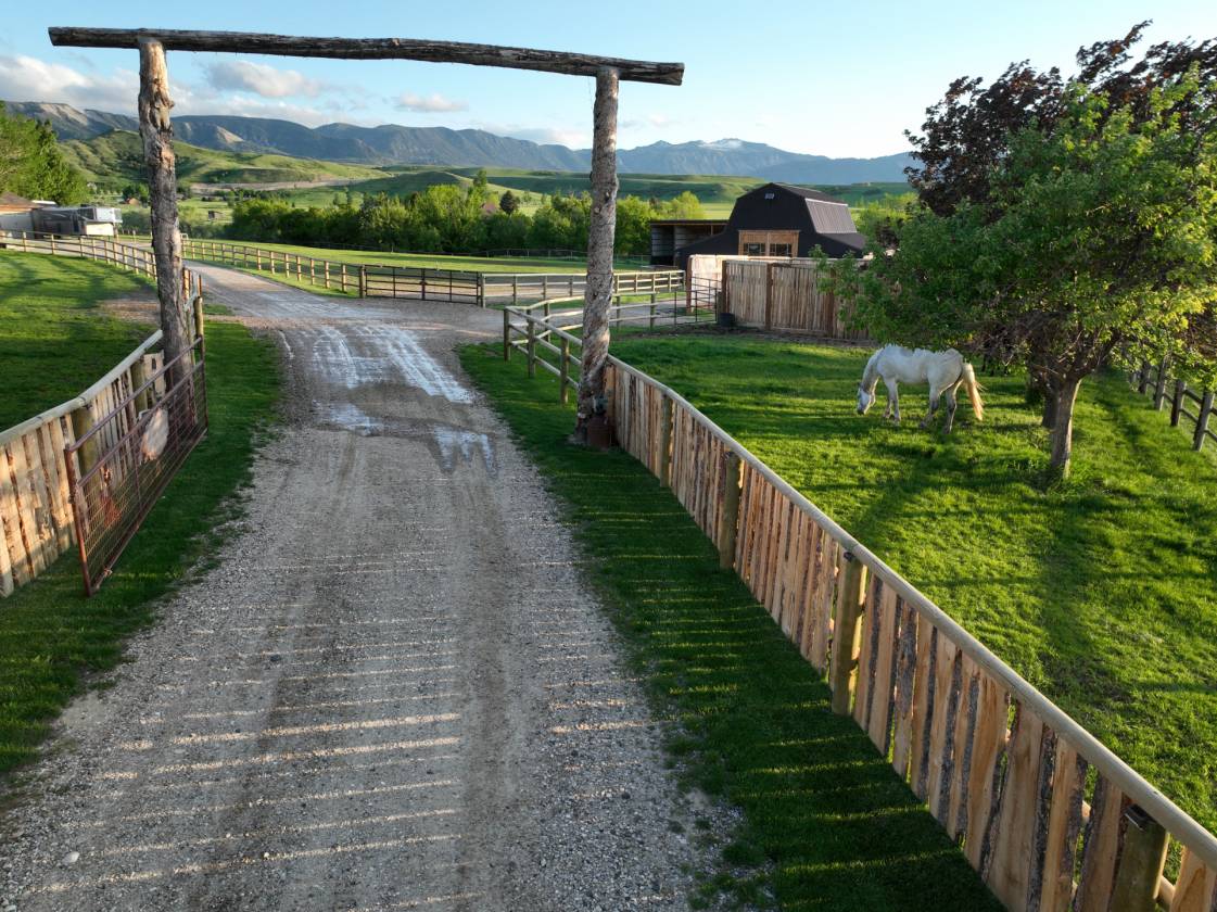 Horse Property for sale.