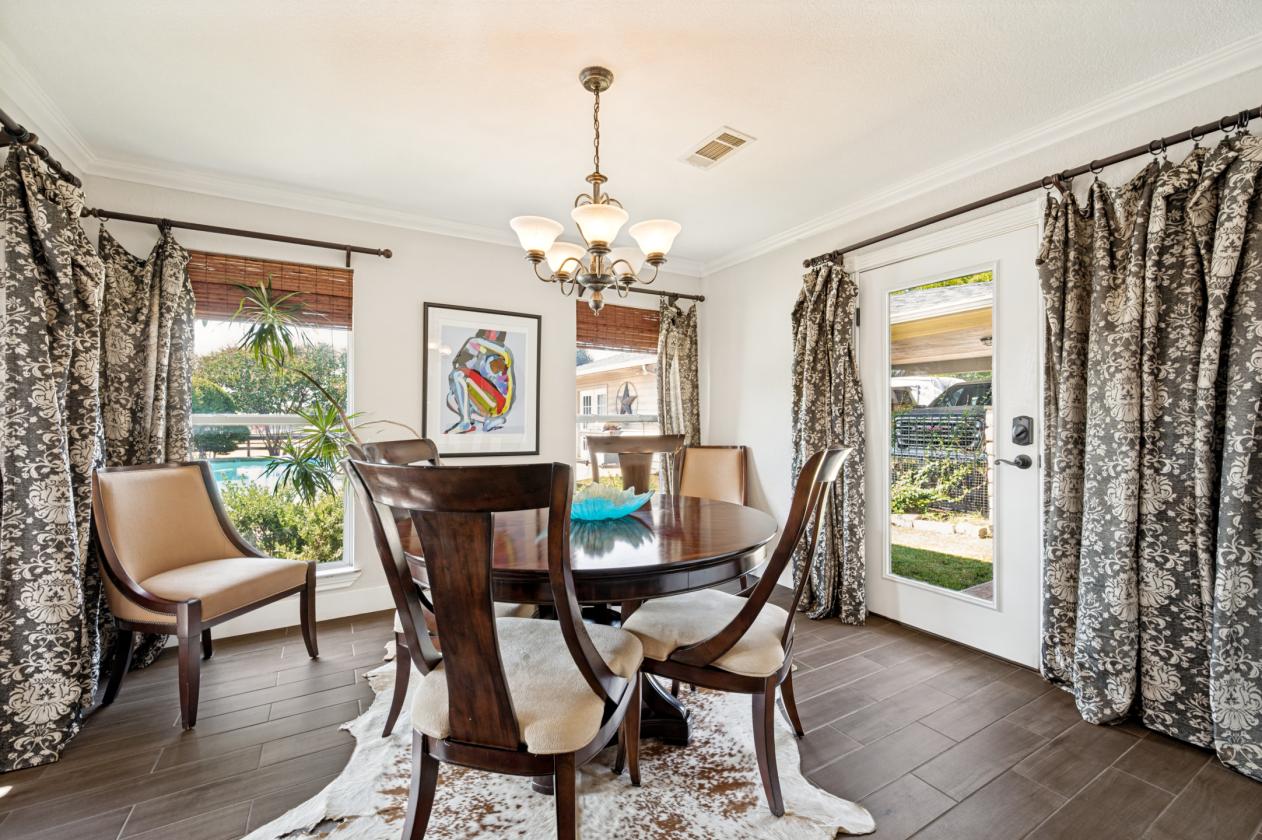 Horse property in the heart of the city - photo 16