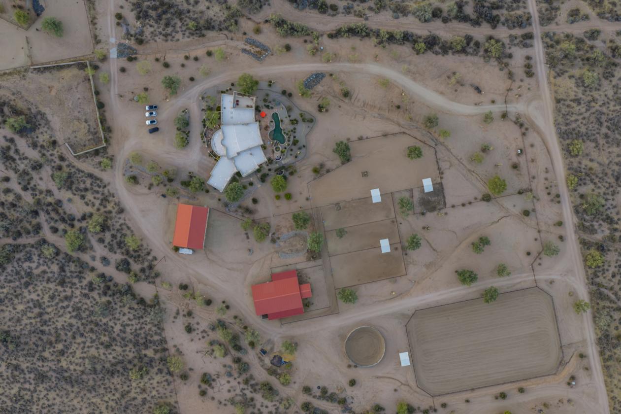 11 Acre Luxury Horse Property - Mountain Views - photo 30