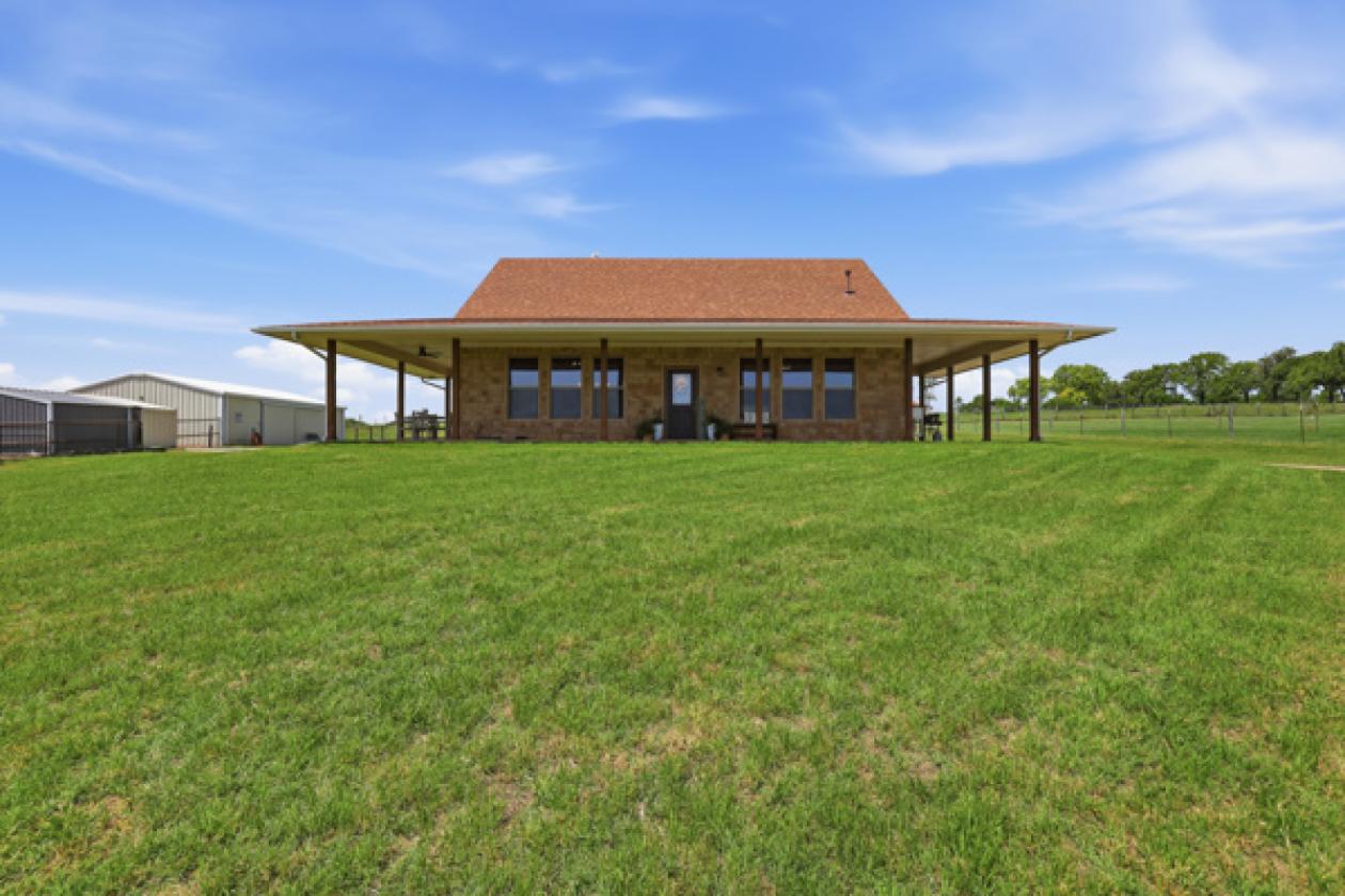 PRICE UPDATE! Turn-key horse property - photo 2