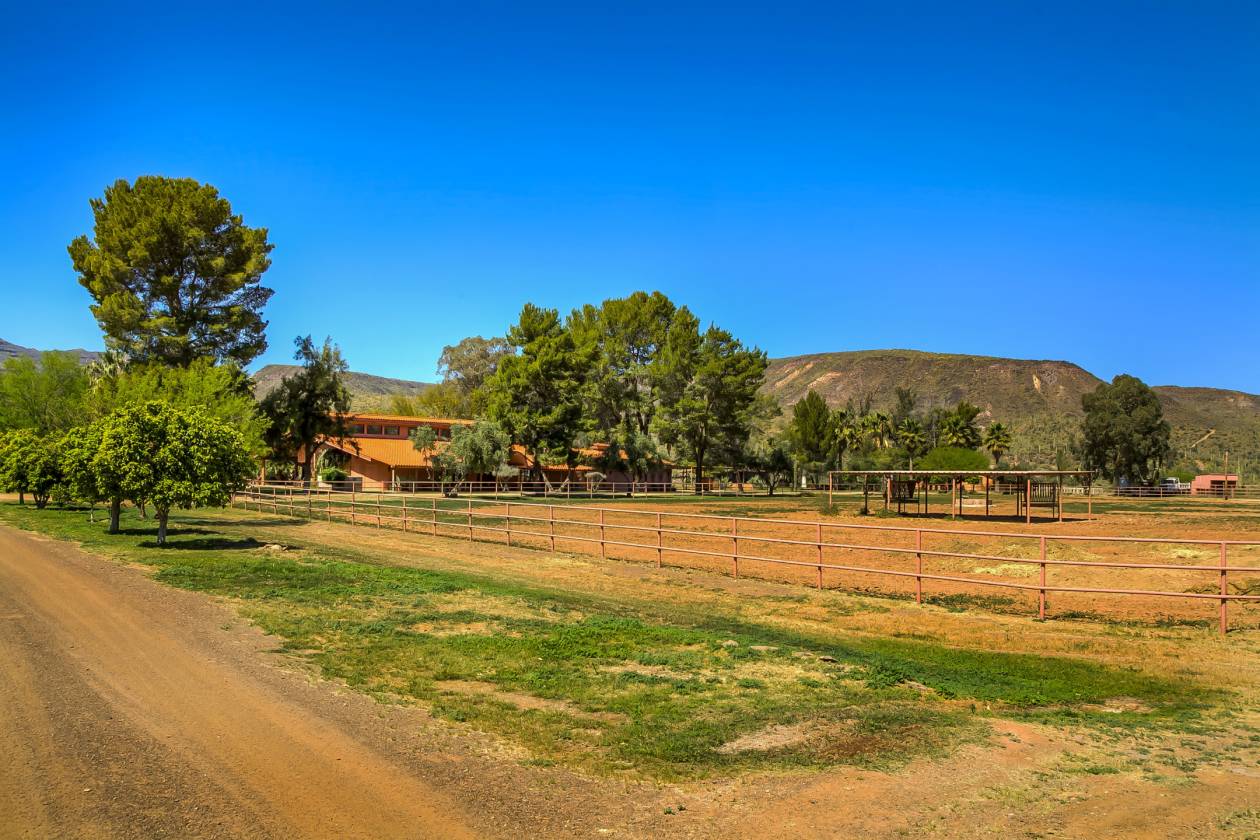 One of a Kind Ranch near Phoenix, Arizona New River, Maricopa County, Arizona Horse Properties