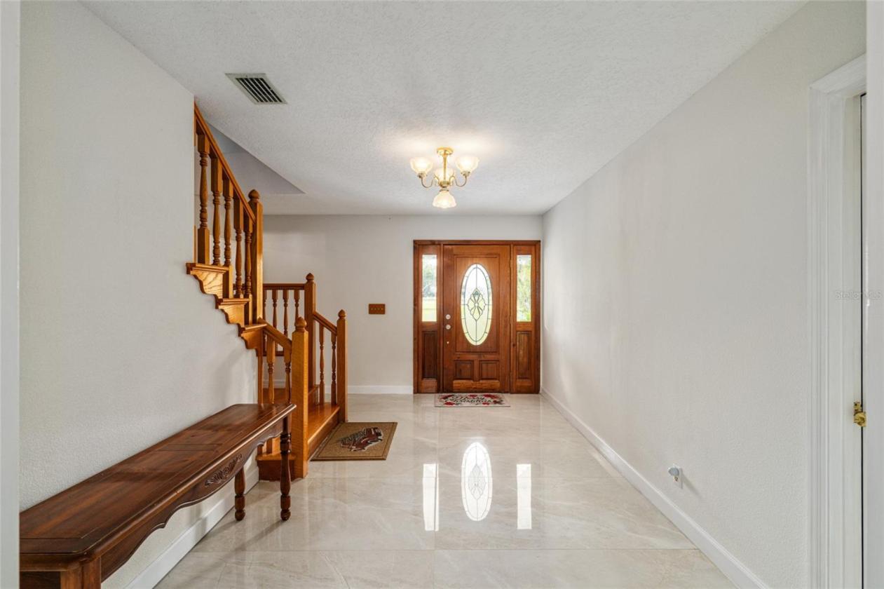 Equestrian Estate with Business Flexibility - photo 9