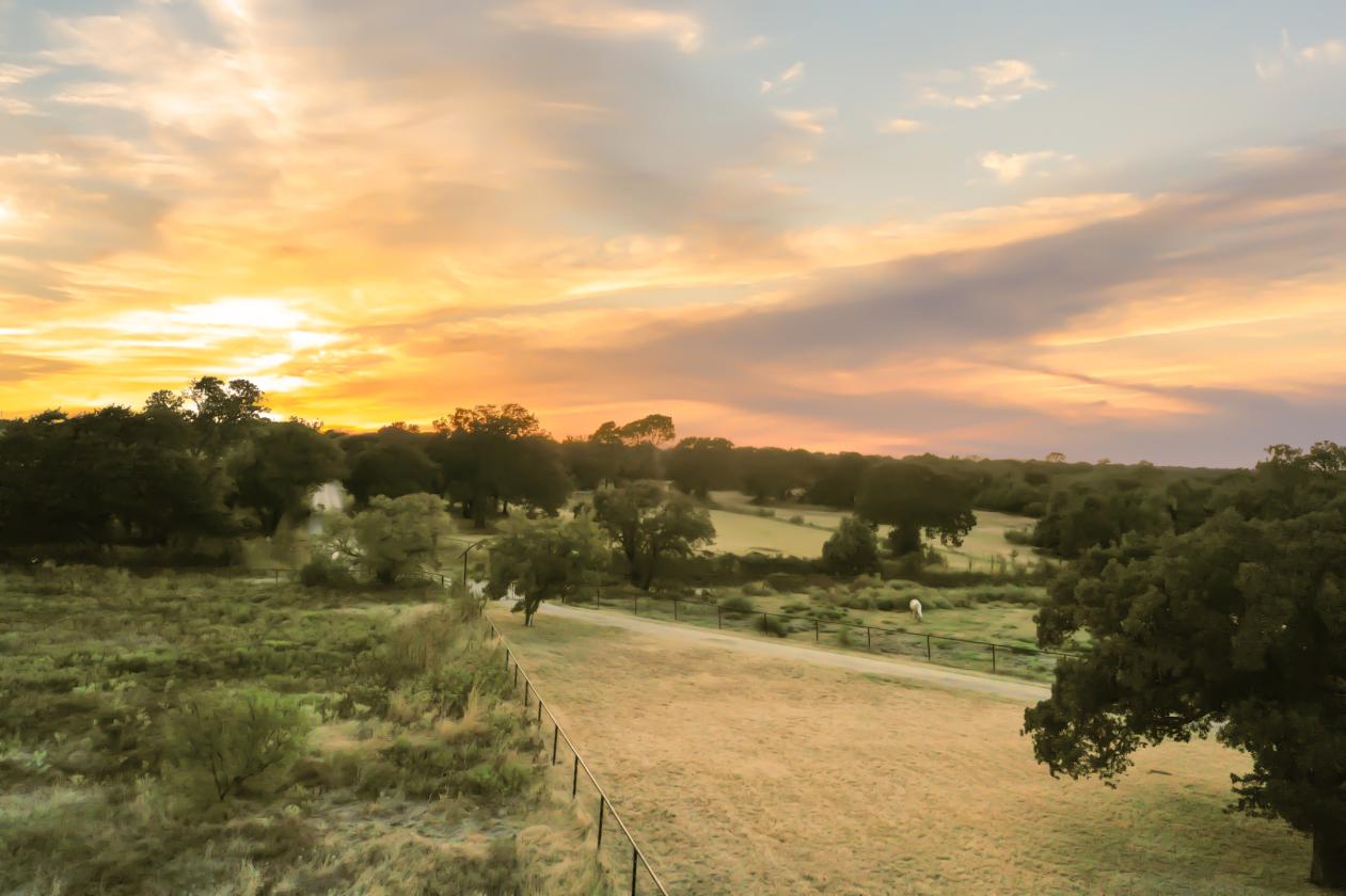 RANCH LIVING, EQUESTRIAN AMENITIES & ENTERTAINMENT | Boyd, Wise County ...